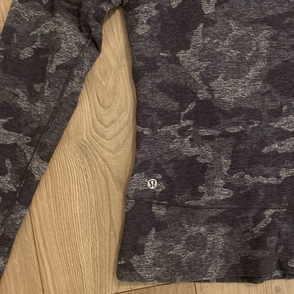 Lululemon | On Repeat Rulu Hoodie | Incognito Camo HTR Black | Size 8 - Picture 9 of 11